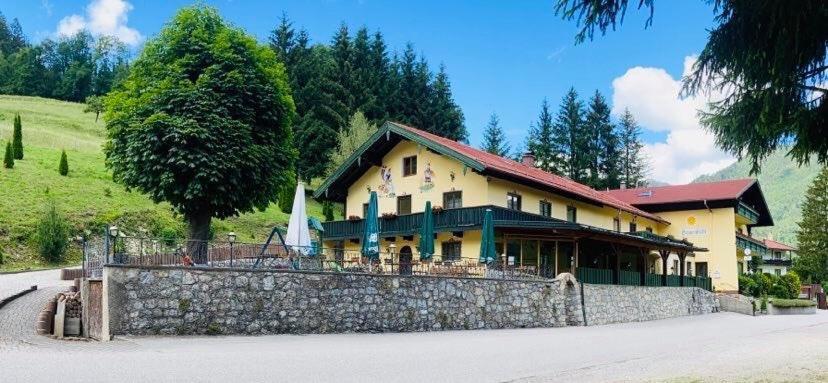 Hotel-Gasthof Sonnenbichl Oberwoessen Exterior photo